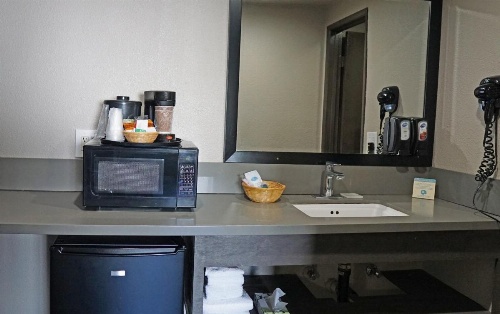 Hawthorne Plaza Inn Near LAX image 12