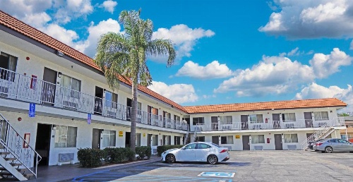 Hawthorne Plaza Inn Near LAX image 25